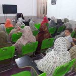 برگزاری کلاس تعالیم اسلام برای خواهران در روستای هشنیز، توسط خانم مژگان دربان